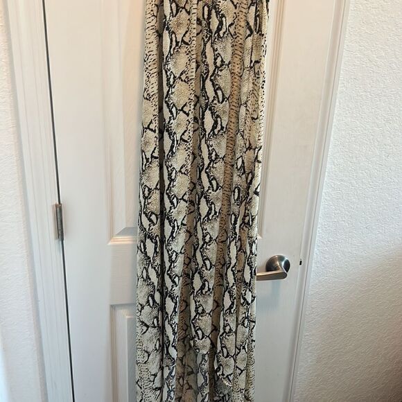 Snake Print Maxi Dress - Pink Stitch BRAND - Size 2 Small - Excellent Condition - Picture 3 of 5